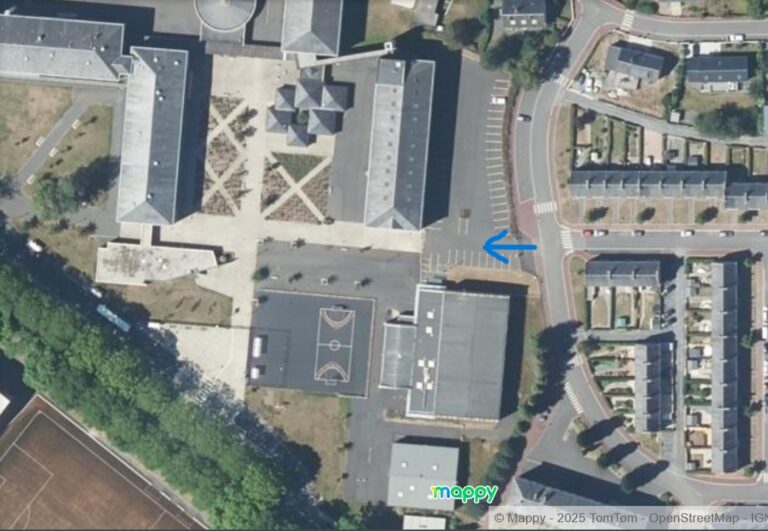 Entrée rue Barbey D'Aurevilly - flêché